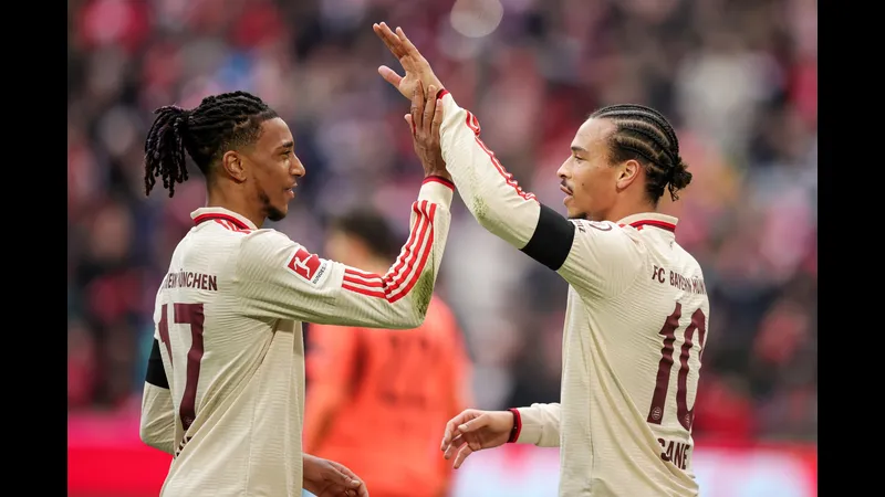 Cầu thủ Bayern Munich dũng mãnh nổ lực vượt qua phòng ngự của St. Pauli Cầu thủ Bayern Munich dũng mãnh nổ lực vượt qua phòng ngự của St. Pauli