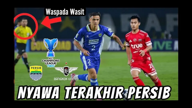 Cầu thủ Persib Bandung đang vượt qua cầu thủ Bangkok Utd trong trận đấu Cầu thủ Persib Bandung đang vượt qua cầu thủ Bangkok Utd trong trận đấu